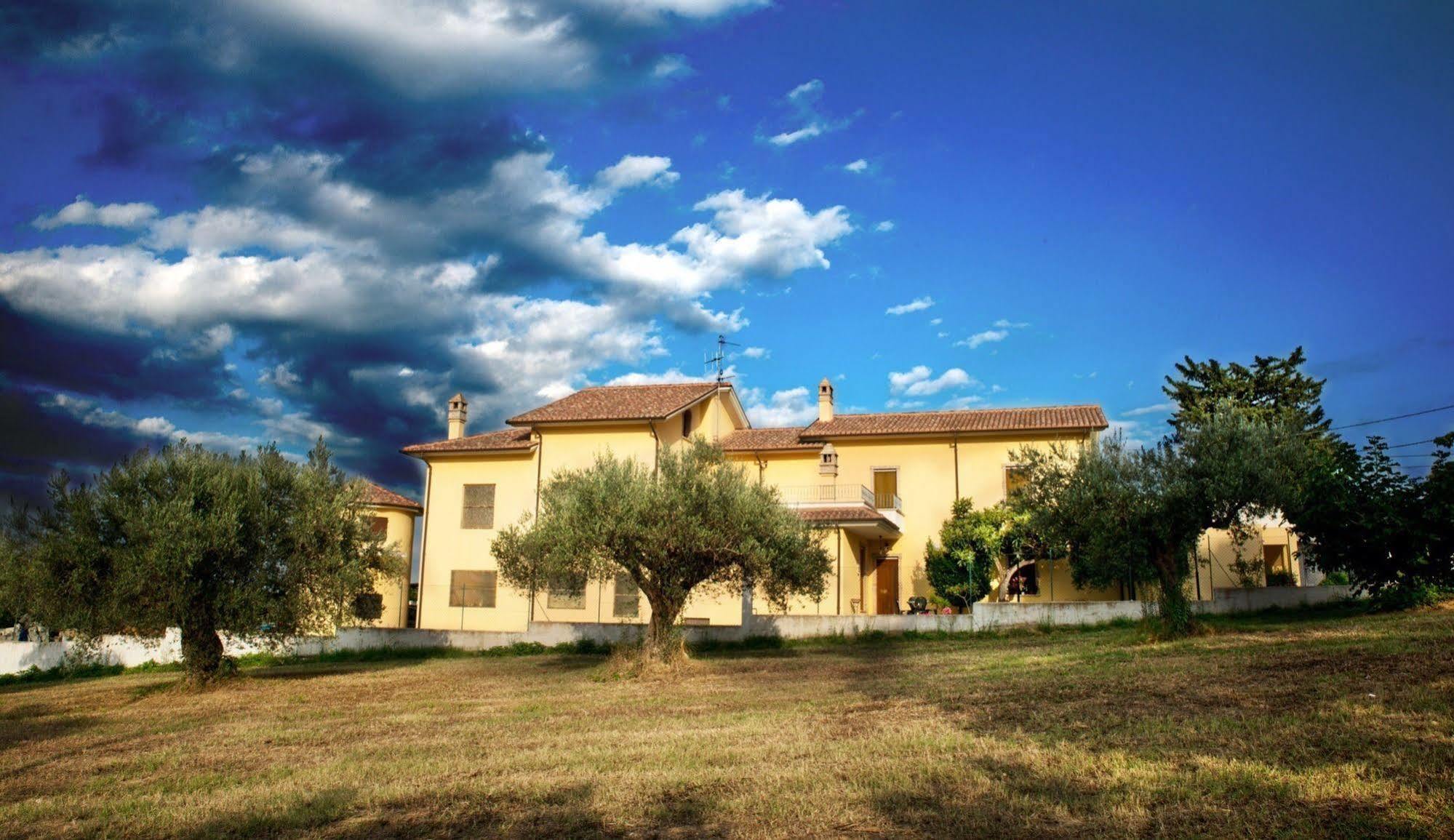 Agriturismo Il Casolare Di Nonno Mario Manoppello Ngoại thất bức ảnh